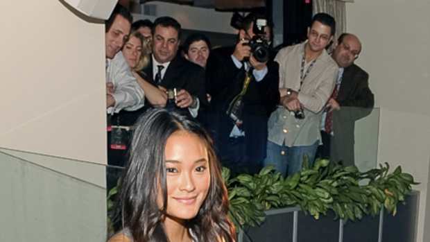 09_jarah-mariano_party.jpg